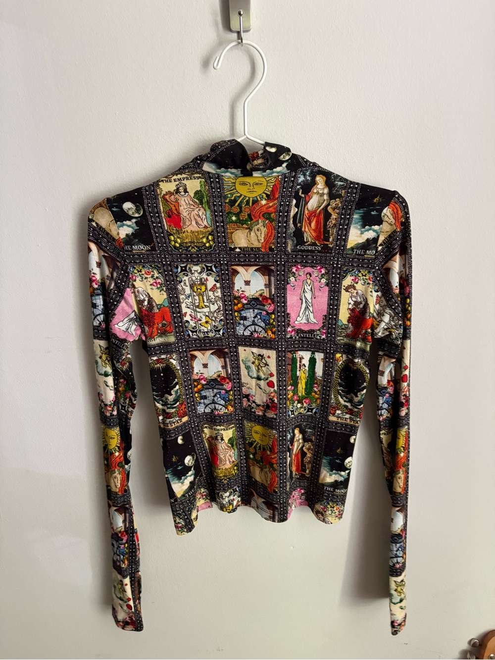 Alice + Olivia Black Tarot Card Print Long Sleeve Top - Picture 2 of 5